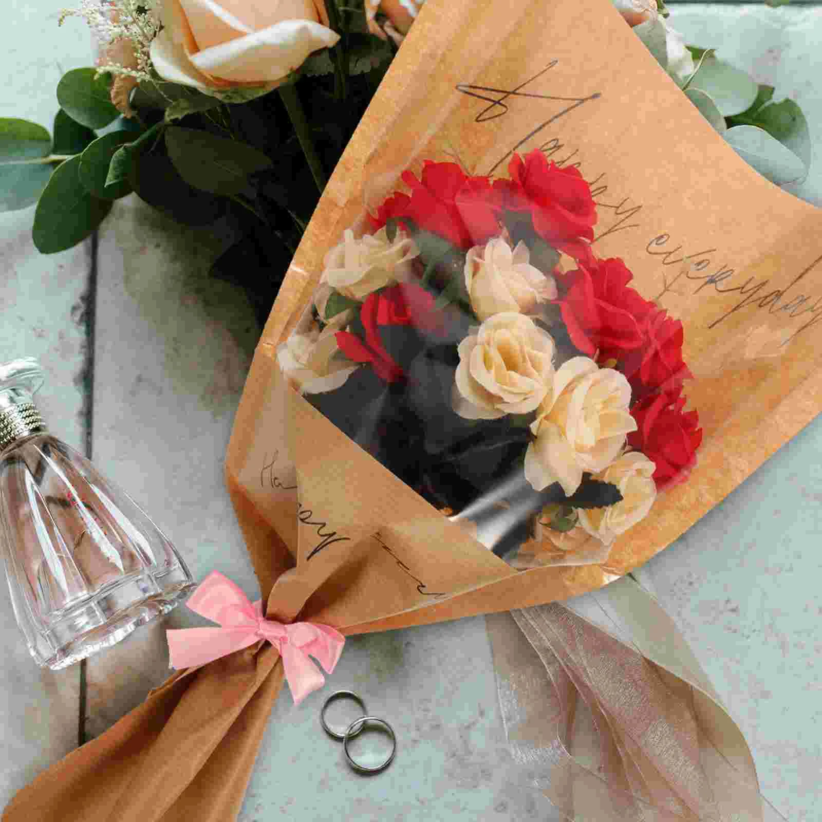 20 Pcs Flower Packaging Bag Khaki Rose Wrap Bouquet Water-friendly Bags for Bouquets Sleeves Festival
20 Pcs Flower Packaging Bag Khaki Rose Wrap Bouquet Water-friendly Bags for Bouquets Sleeves Festival