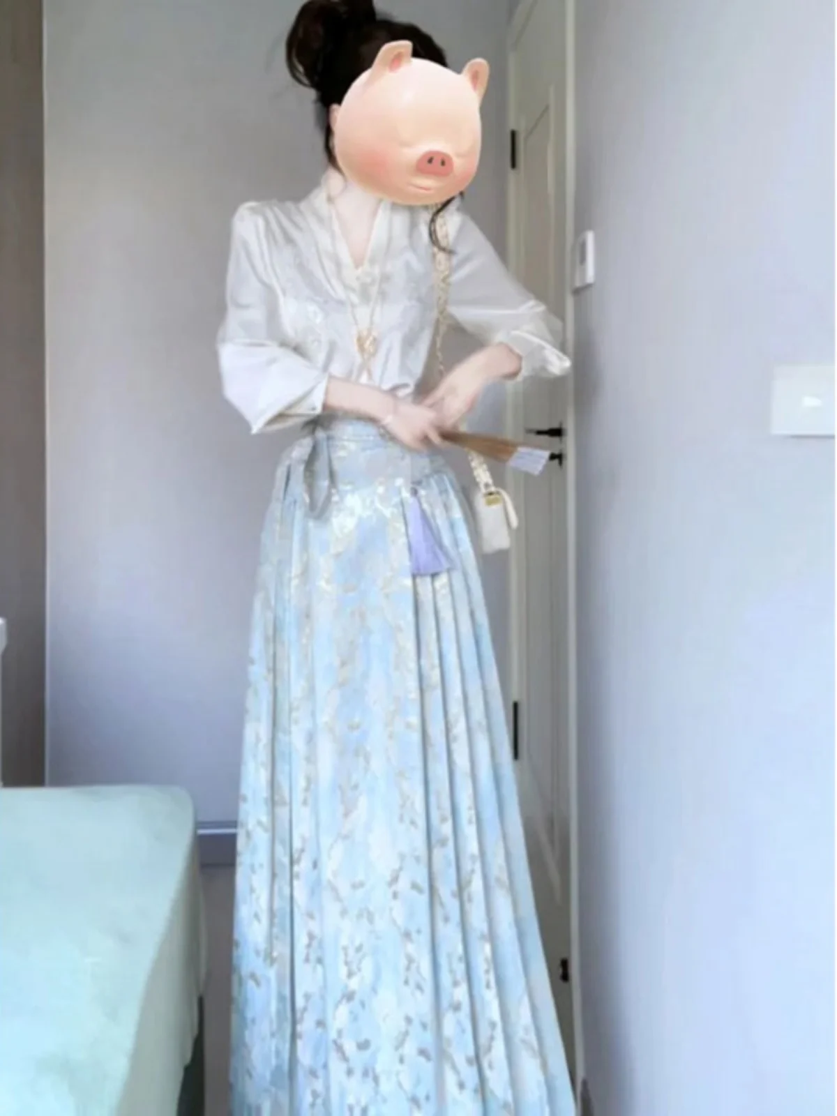 New Chinese Style Set Dress Vintage High End Embroidered Shirt Tailed Skirt Two Piece Set Spring 2026 Fashionable Women...
New Chinese Style Set Dress Vintage High End Embroidered Shirt Tailed Skirt Two Piece Set Spring 2026 Fashionable Women...