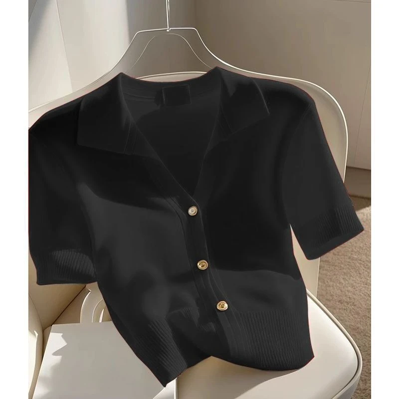 Женская летняя новинка 2026: Тонкий трикотажный свитер-поло с коротким рукавом, больших размеров, в стиле «французский шик»
Женская летняя новинка 2026: Тонкий трикотажный свитер-поло с коротким рукавом, больших размеров, в стиле «французский шик»