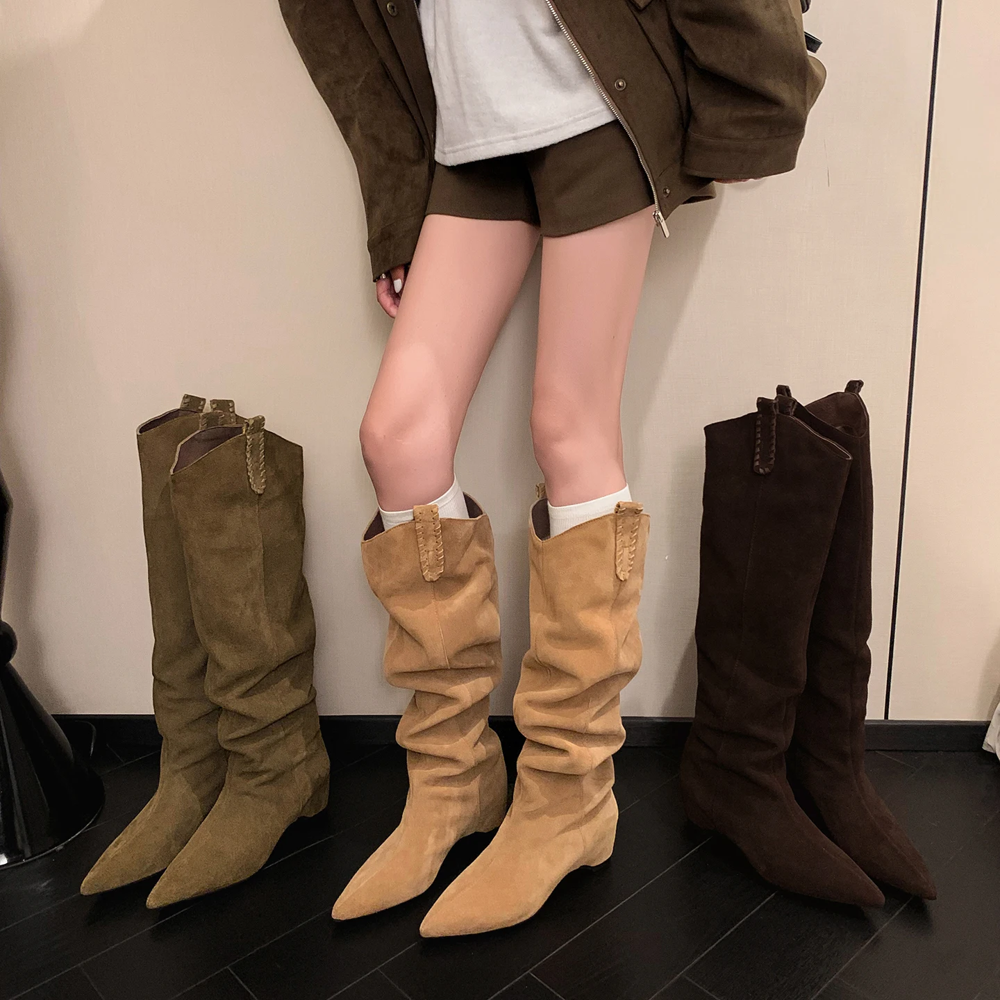 Genuine Leather Cowhide Suede Mid Calf Boots Retro Knee High Boots, Women Boots,Knight Boots,Modern Boots, Party Womens Shoes
Genuine Leather Cowhide Suede Mid Calf Boots Retro Knee High Boots, Women Boots,Knight Boots,Modern Boots, Party Womens Shoes