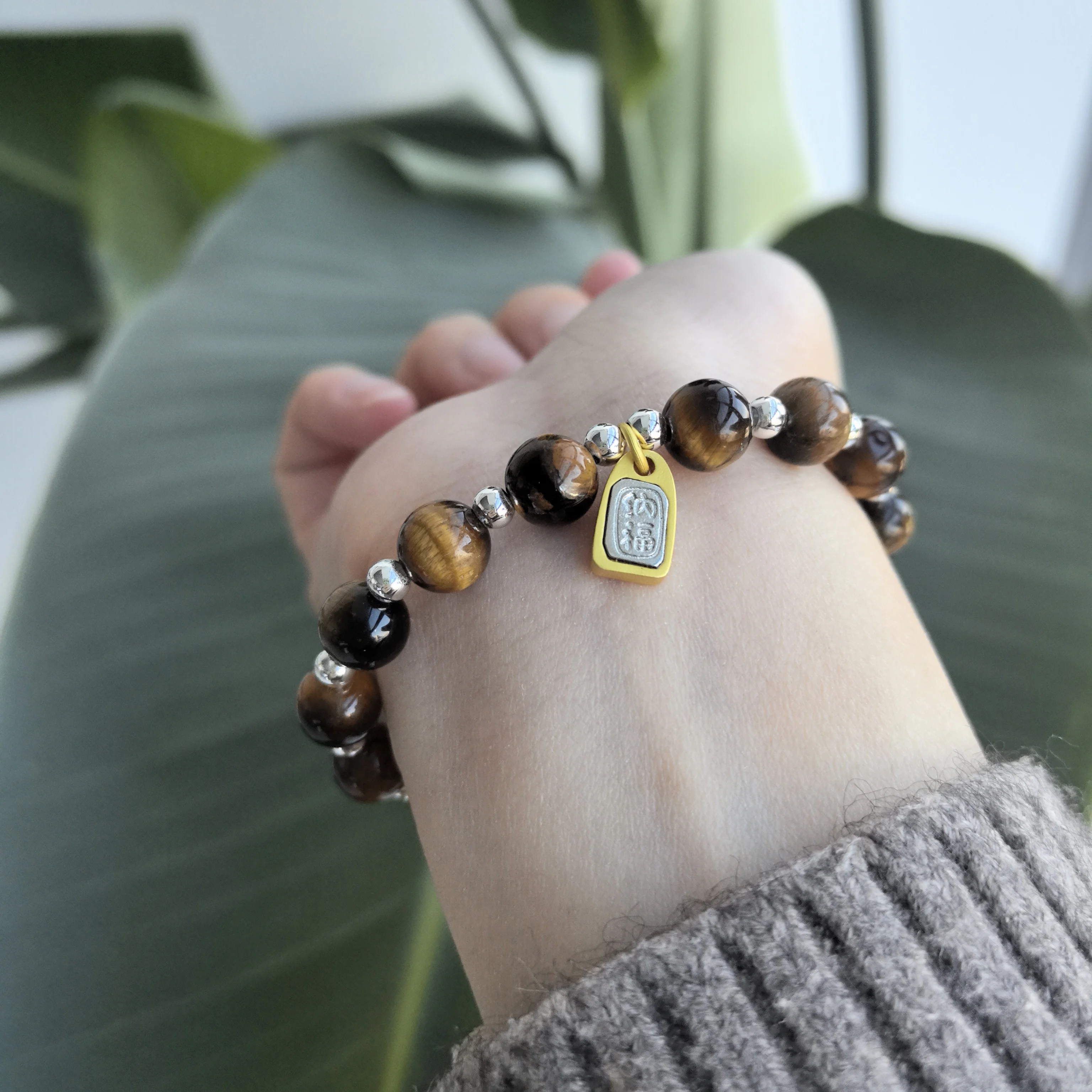 925 Sterling Silver Natural Tiger's Eye Bracelet For Women Gift 14K Gold Plated Wealth And Fortune Pendant Jewelry
925 Sterling Silver Natural Tiger's Eye Bracelet For Women Gift 14K Gold Plated Wealth And Fortune Pendant Jewelry