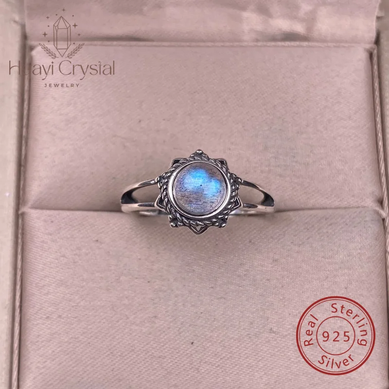 Gray Moonstone Ring S925 Silver Gold Plated Inlaid Retrowork Clothing Round Flash Stone Hand Jewelry
Gray Moonstone Ring S925 Silver Gold Plated Inlaid Retrowork Clothing Round Flash Stone Hand Jewelry