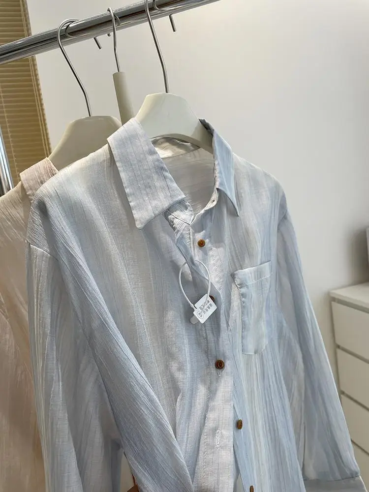 Loose Lightweight Long Sleeve Men's Shirt Summer Sun Protection Korean Style Striped Casual Fashion Polyester Fiber Top
Loose Lightweight Long Sleeve Men's Shirt Summer Sun Protection Korean Style Striped Casual Fashion Polyester Fiber Top