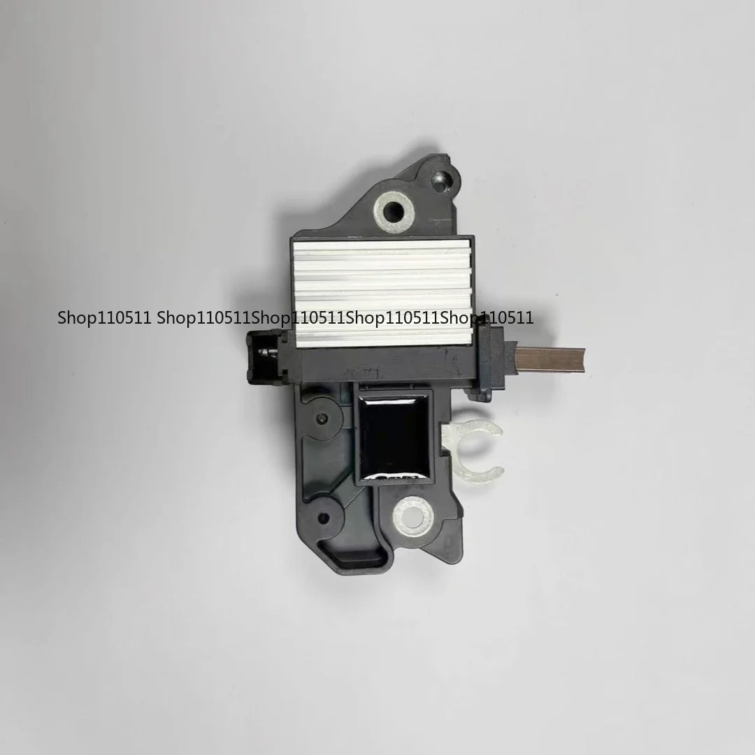 Generator Regulator for AVI147D3002 AVI168S3002 MF-32, Durable Voltage Regulator Replacement for Industrial Generators
Generator Regulator for AVI147D3002 AVI168S3002 MF-32, Durable Voltage Regulator Replacement for Industrial Generators