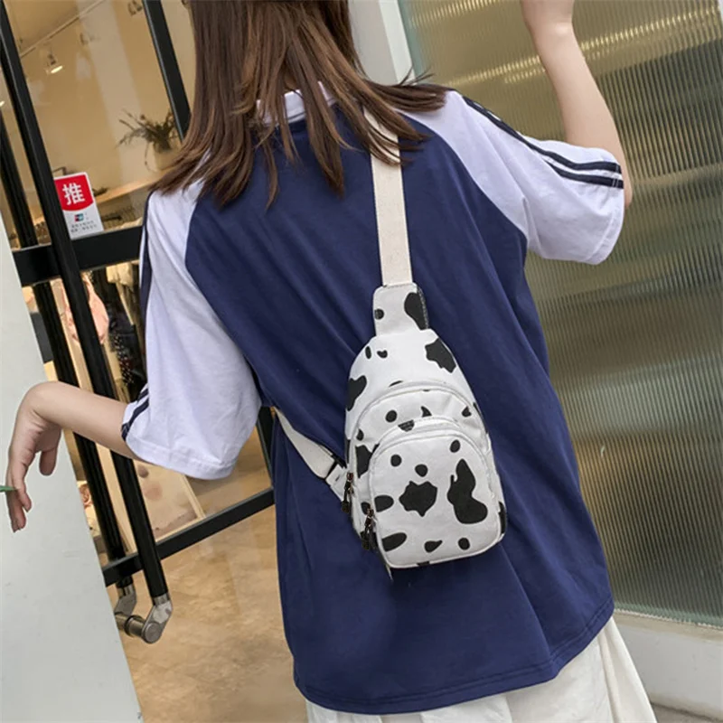 Cow Print Sling Bag Crossbody For Women Adjustable Lightweight Chest Backpack Shoulder Bag Casual Student Daypack Outdoor
Cow Print Sling Bag Crossbody For Women Adjustable Lightweight Chest Backpack Shoulder Bag Casual Student Daypack Outdoor