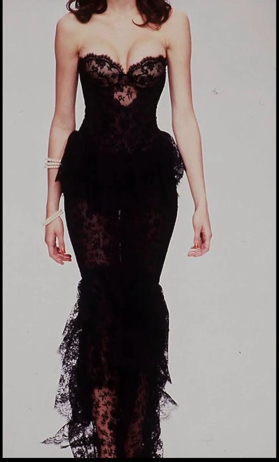 Customized Evening Dress Sweetheart Sleeveless Black Lace Layers Quinceanera Dresses Prom Dress
Customized Evening Dress Sweetheart Sleeveless Black Lace Layers Quinceanera Dresses Prom Dress