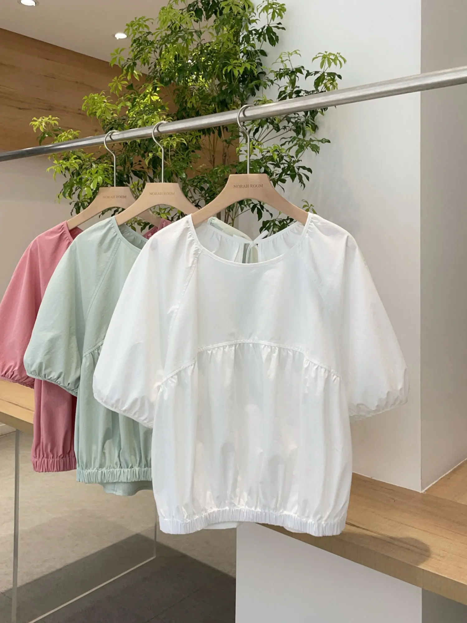 Noxulara Authentic 2026 Spring Summer New Style Brand Island Bowtie round Neck Bubble Sleeve Shirt Women's Casual Loose Fit C...
Noxulara Authentic 2026 Spring Summer New Style Brand Island Bowtie round Neck Bubble Sleeve Shirt Women's Casual Loose Fit C...