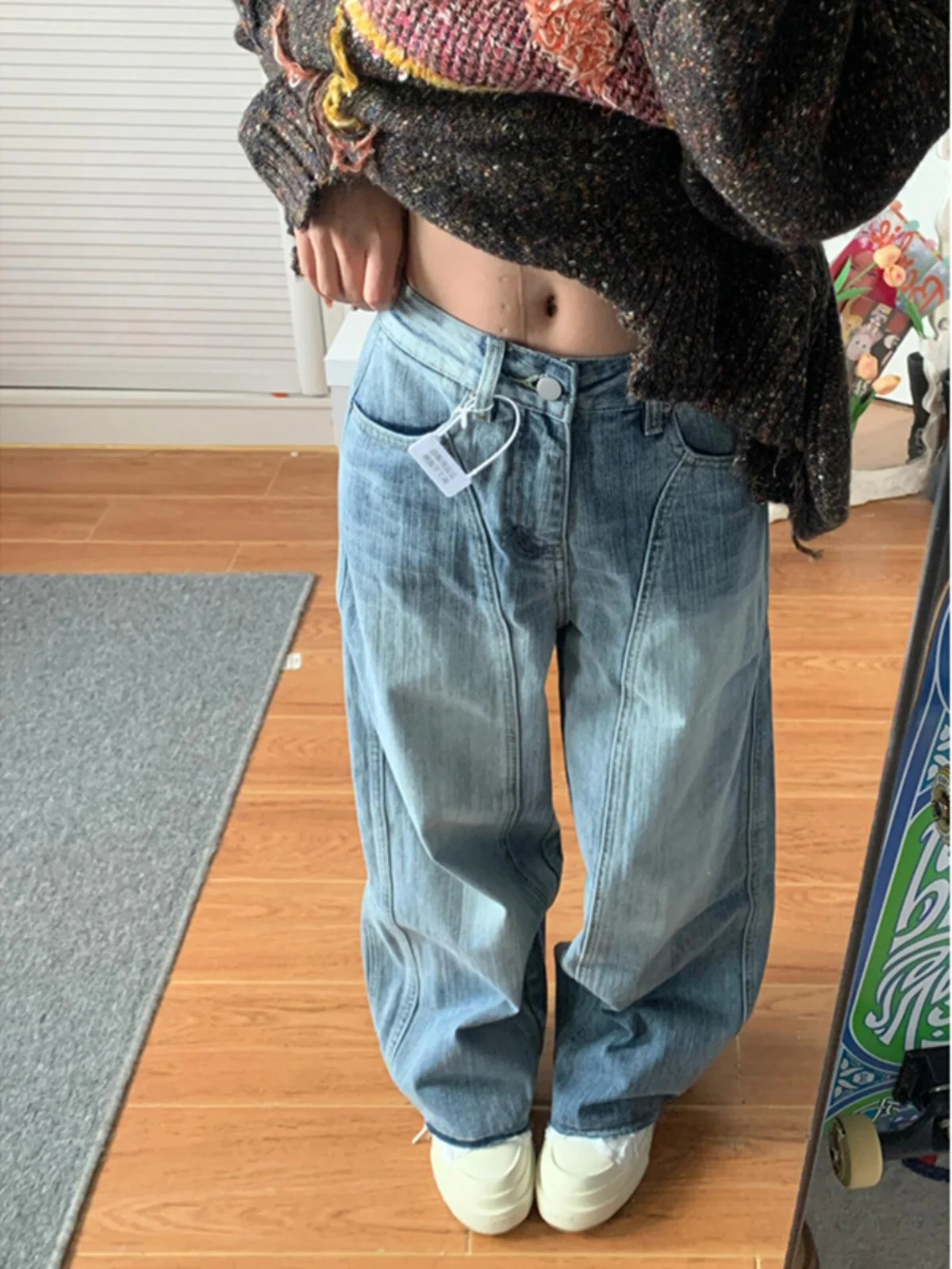 Джинсы женские с высокой талией и широкими штанинами, с низкой посадкой, из денима, весна-осень, новые, для уличных танцев, брюки-бананы для высоких женщин
Джинсы женские с высокой талией и широкими штанинами, с низкой посадкой, из денима, весна-осень, новые, для уличных танцев, брюки-бананы для высоких женщин