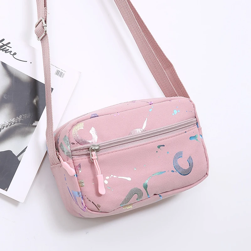 Casual Faionable Nylon Single oulder Bag Lightweight Waterproof Mobile Phone Bag for Women Trendy Crossbody Bag
Casual Faionable Nylon Single oulder Bag Lightweight Waterproof Mobile Phone Bag for Women Trendy Crossbody Bag