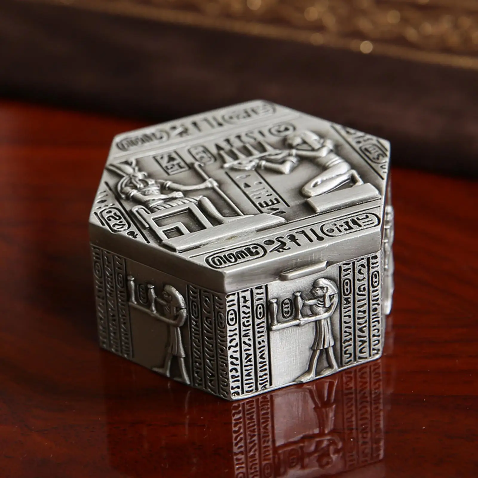 Jewelry Box Portable Treasure Box Metal Keepsake Box Women Jewelry Organizer Display for Rings Earring Necklace Pendant Wedding
Jewelry Box Portable Treasure Box Metal Keepsake Box Women Jewelry Organizer Display for Rings Earring Necklace Pendant Wedding