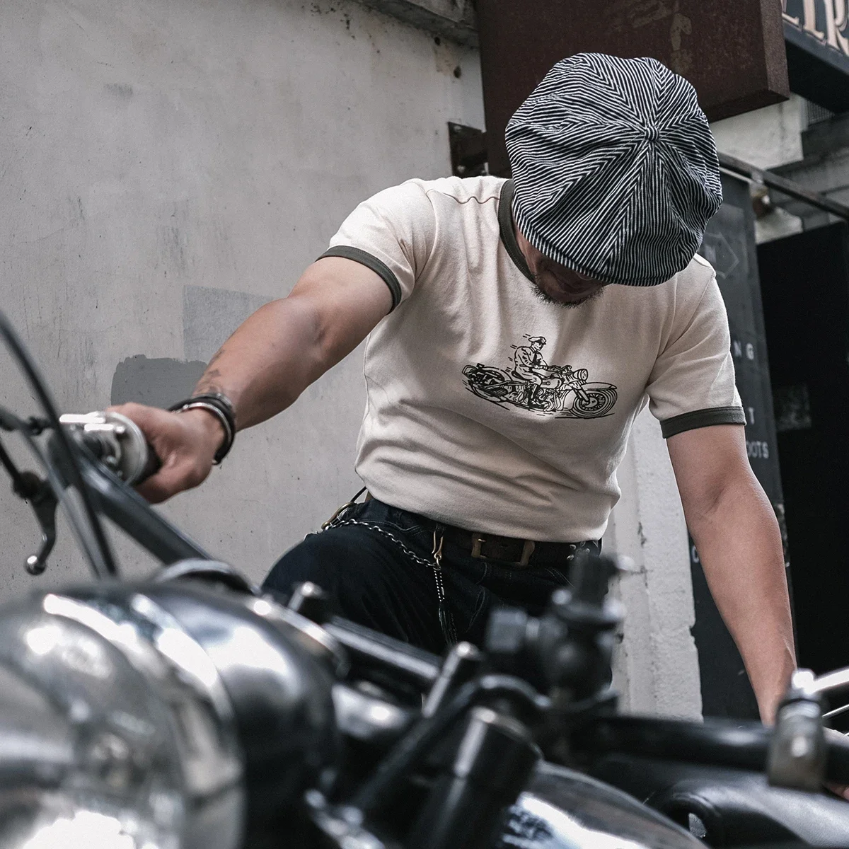 Футболка Rider Ringer без запаса, мужская футболка с короткими рукавами и мотоциклетным рисунком, облегающая футболка
Футболка Rider Ringer без запаса, мужская футболка с короткими рукавами и мотоциклетным рисунком, облегающая футболка