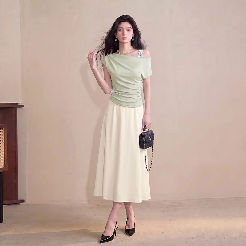 Summer Travel Women's Fashion Slimming Long Dress Two-Piece Set Elegant Style Polyester Fiber Short Sleeve Commute Wind
Summer Travel Women's Fashion Slimming Long Dress Two-Piece Set Elegant Style Polyester Fiber Short Sleeve Commute Wind