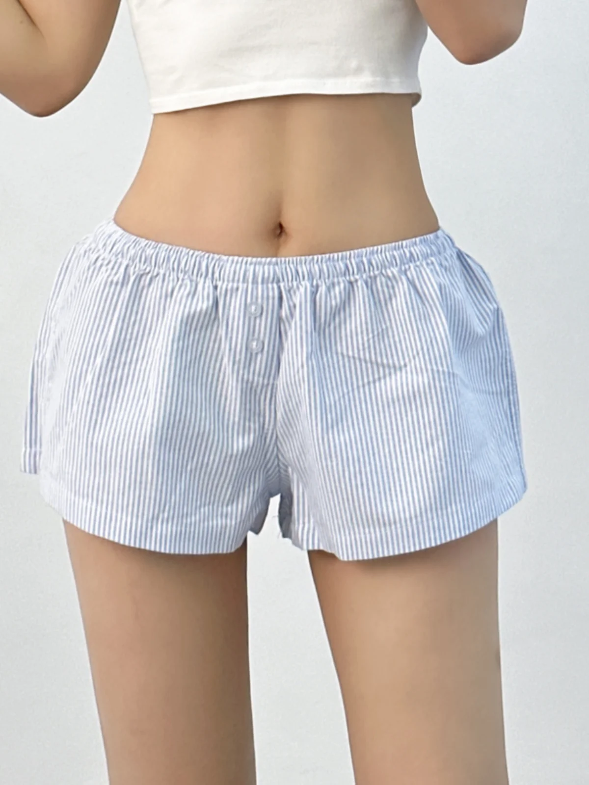 2024 Summer New European American Style Spicy Girl Casual Sexy Low Waist Wrap Buttocks Elastic Loose Striped Shorts PYHQ
2024 Summer New European American Style Spicy Girl Casual Sexy Low Waist Wrap Buttocks Elastic Loose Striped Shorts PYHQ
