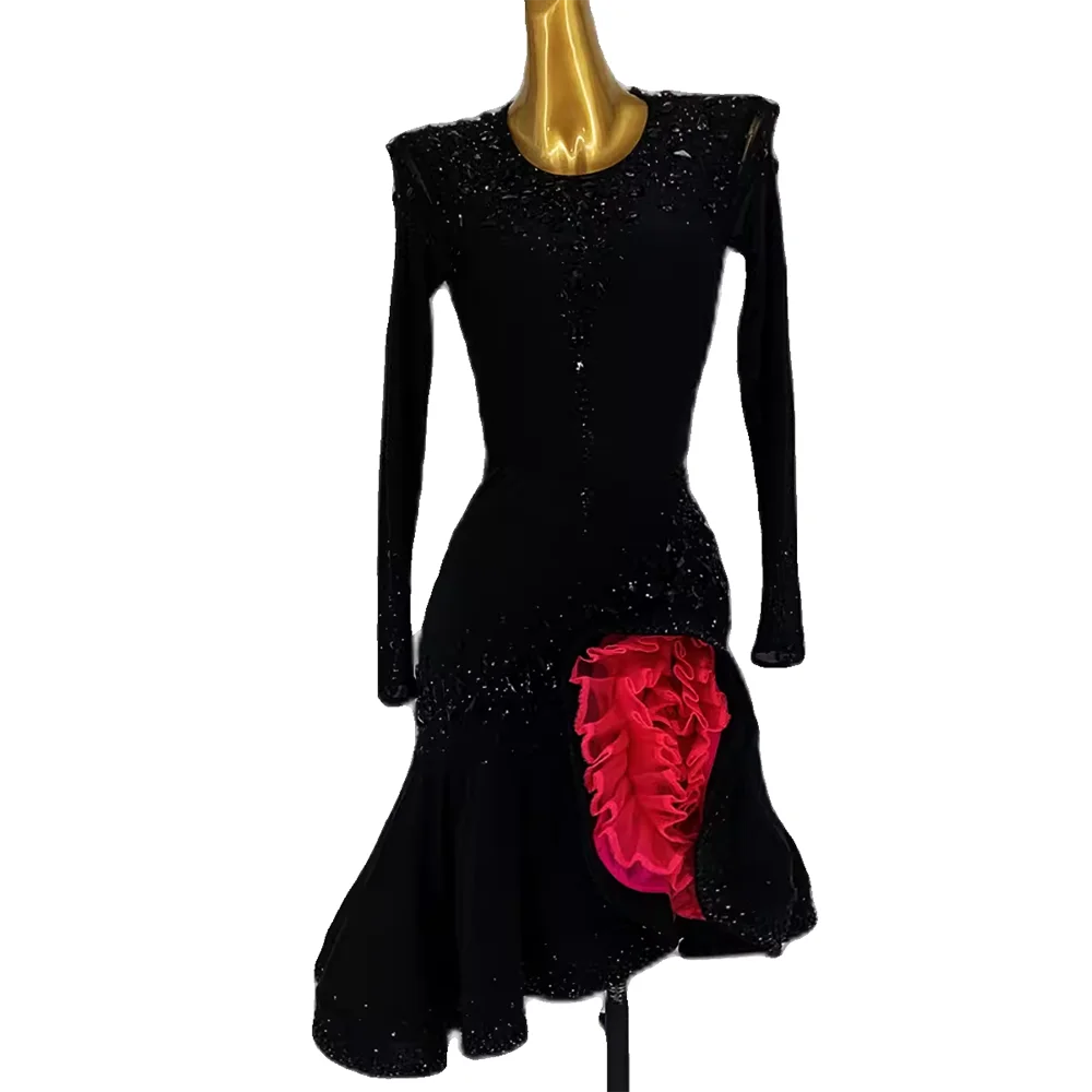 Latin Dance Standard Stage Performance High-end Customized Black Diamond Large Skirt Samba Rumba Adult Stage Professional Dress
Latin Dance Standard Stage Performance High-end Customized Black Diamond Large Skirt Samba Rumba Adult Stage Professional Dress
