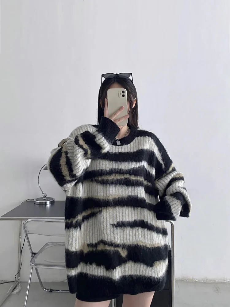 Round Neck Vintage Tie-dye Loose Short Sweaters Autumn/Winter Korean-style Comfortable Sweater Lazy Fashion 2023 New Sweater
Round Neck Vintage Tie-dye Loose Short Sweaters Autumn/Winter Korean-style Comfortable Sweater Lazy Fashion 2023 New Sweater