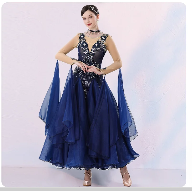 National standard modern dance performance dress with diamond studded waltz big swing dress
National standard modern dance performance dress with diamond studded waltz big swing dress