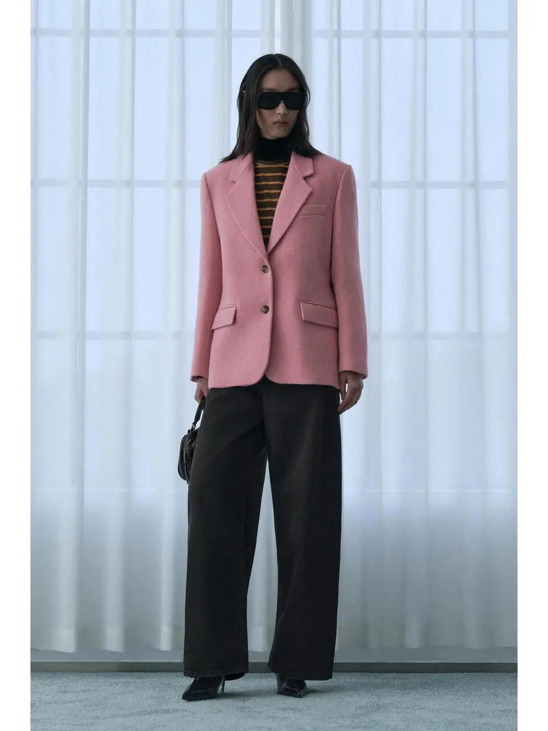 Милый и крутой повседневный модный женский костюм большого размера, универсальный костюм розового тона, осень-зима, Новое поступление
Милый и крутой повседневный модный женский костюм большого размера, универсальный костюм розового тона, осень-зима, Новое поступление