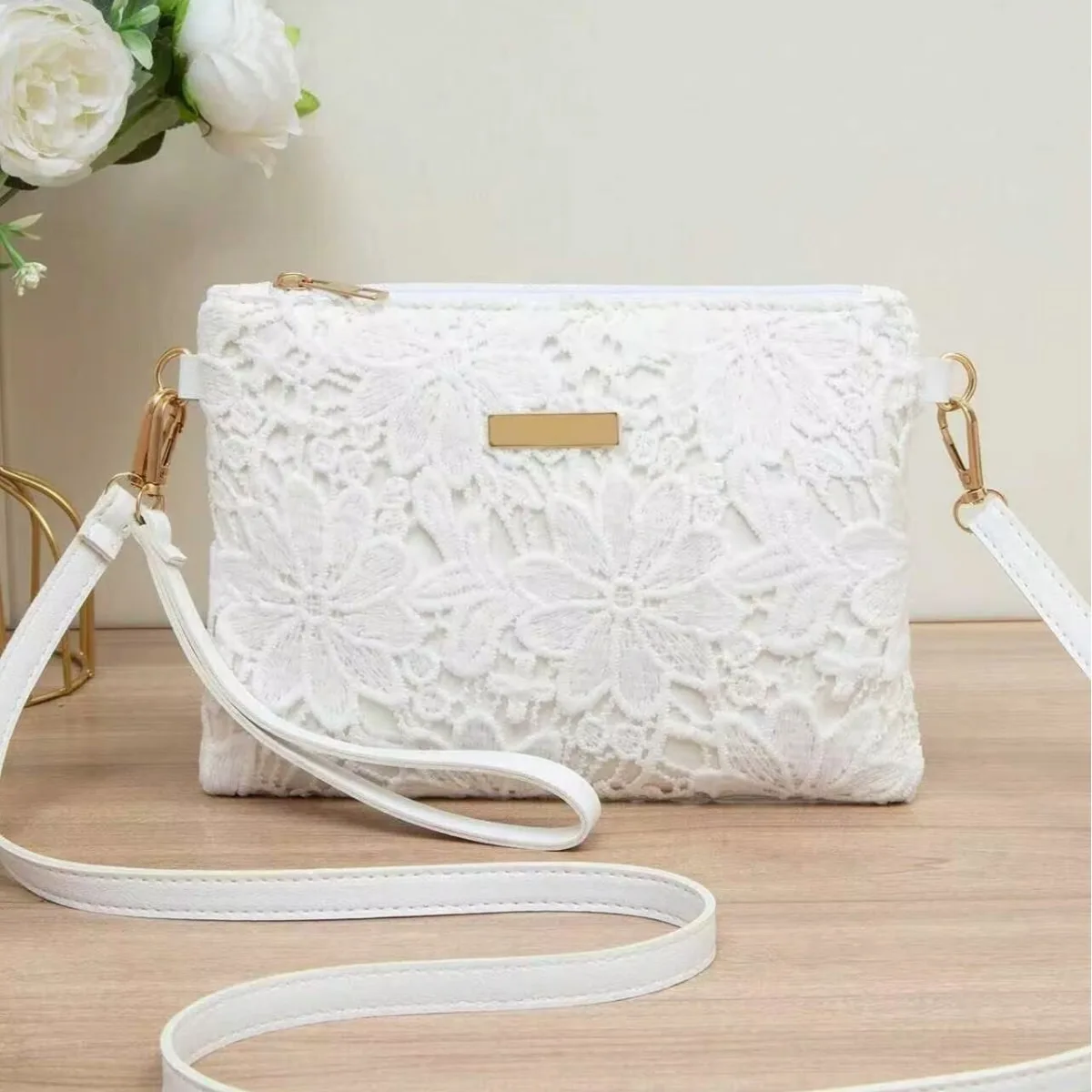 Новая модная женская сумка-тоут с цветочным принтом, мини-сумка на цепочке, кружевная сумка через плечо для женщин
Новая модная женская сумка-тоут с цветочным принтом, мини-сумка на цепочке, кружевная сумка через плечо для женщин