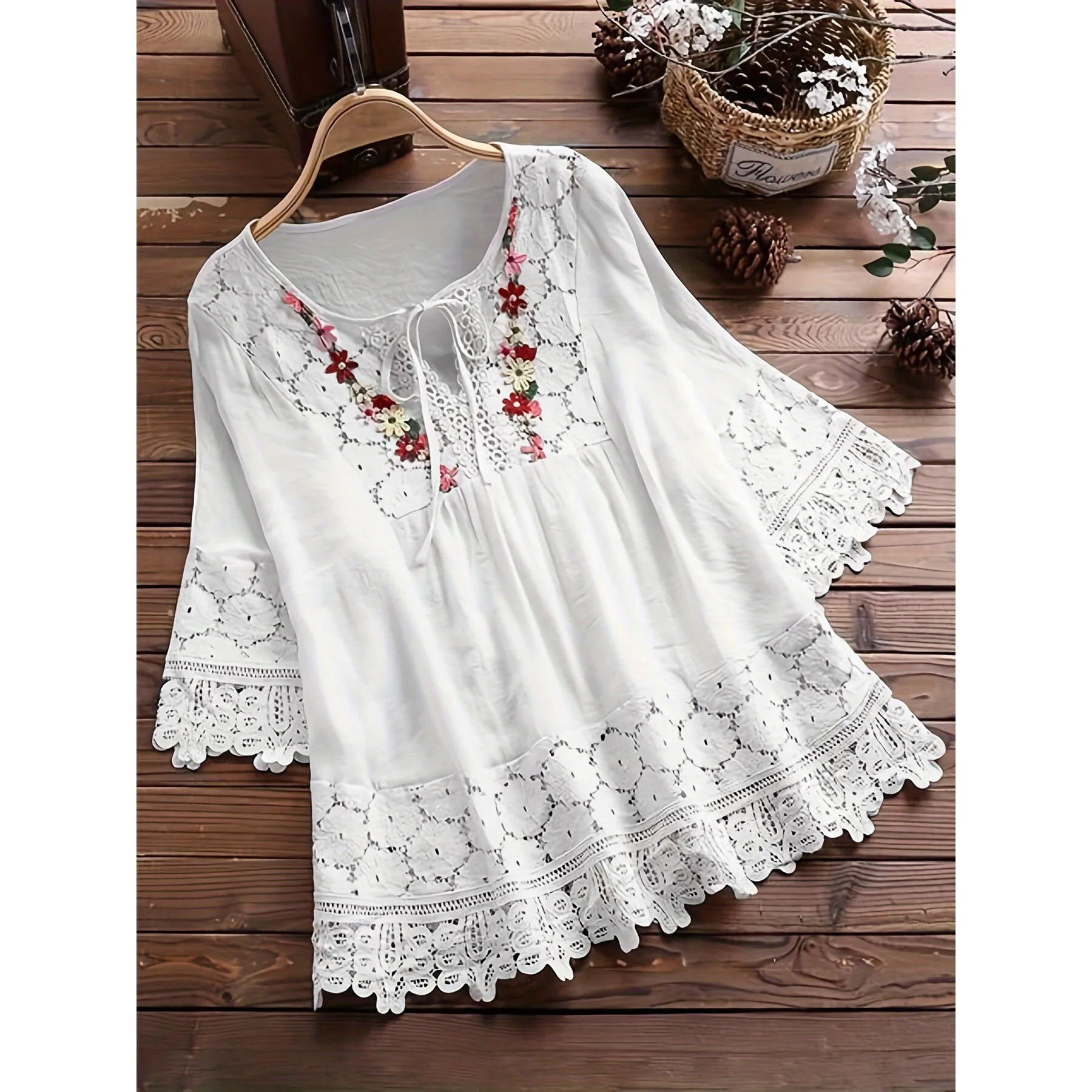 Elegant V-neck Blouse Lace Trim Top Women's Fashion Spring Collection Princess Sleeve Other Material 100% No Sleeve
Elegant V-neck Blouse Lace Trim Top Women's Fashion Spring Collection Princess Sleeve Other Material 100% No Sleeve
