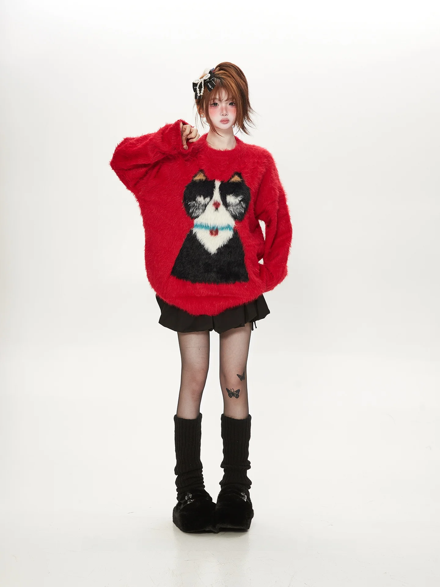 Красный свободный вязаный свитер женский, осенне-зимний, новогодний, мягкий, теплый, праздничный, в американском стиле, с круглым вырезом, повседневный, модный
Красный свободный вязаный свитер женский, осенне-зимний, новогодний, мягкий, теплый, праздничный, в американском стиле, с круглым вырезом, повседневный, модный