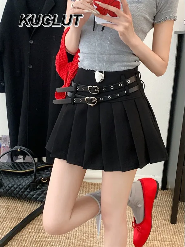 Fashion Double Belt Women's Summer High Waist Thin A Line Solid Color Short Skirt 2025 New Simple Casual Pleated Skirts
Fashion Double Belt Women's Summer High Waist Thin A Line Solid Color Short Skirt 2025 New Simple Casual Pleated Skirts