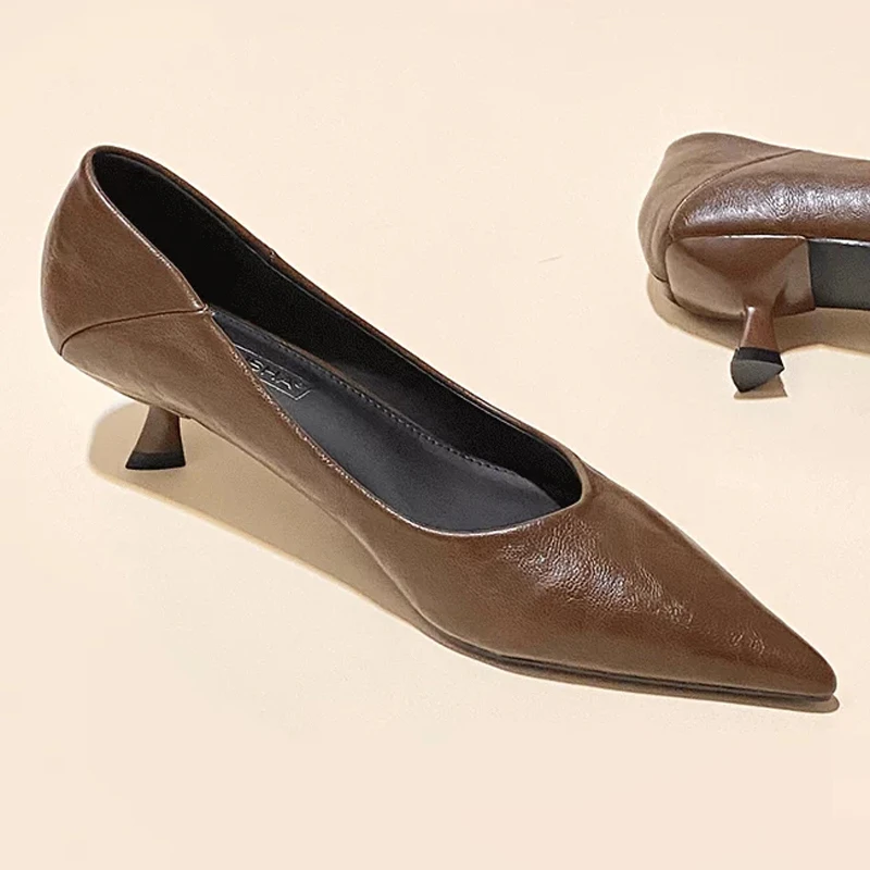 French Elegant Pointed Toe Soft Leather Closed-Toe Slingback Heels 2026, Vintage Fairy Core Kitten Heel Shoes Women 4586
French Elegant Pointed Toe Soft Leather Closed-Toe Slingback Heels 2026, Vintage Fairy Core Kitten Heel Shoes Women 4586