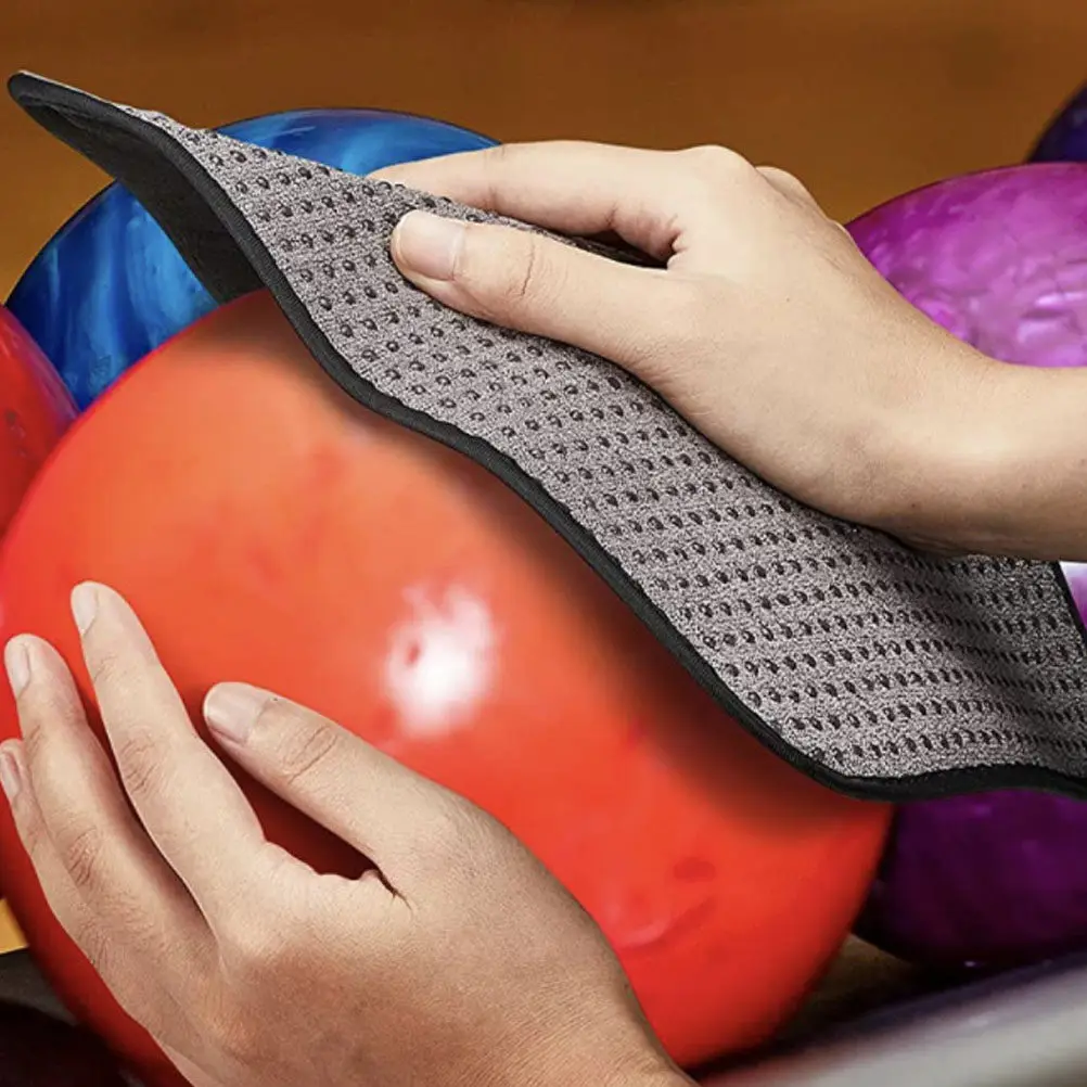 Bowling Ball Microfiber Towel Professional Polishing Cleaning Pad Compact Lightweight Convenient Bowling Ball Polishing Cushion
Bowling Ball Microfiber Towel Professional Polishing Cleaning Pad Compact Lightweight Convenient Bowling Ball Polishing Cushion