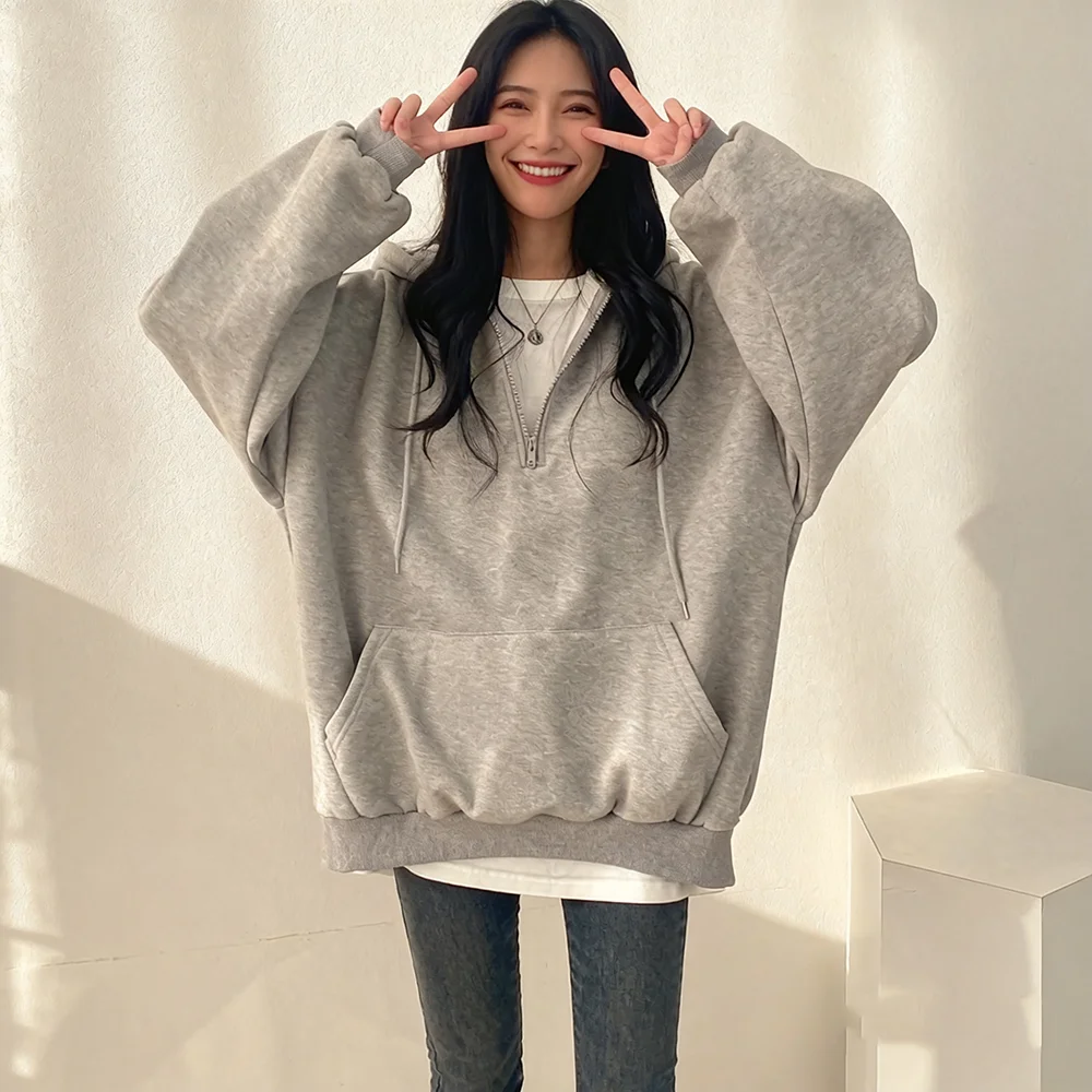 Winter Thicken Loose Oversized Top Female Casual Sweatshirt Long Sleeve Women Cotton Warm Hoodie Big Pocket Hooded 2025 Autumn
Winter Thicken Loose Oversized Top Female Casual Sweatshirt Long Sleeve Women Cotton Warm Hoodie Big Pocket Hooded 2025 Autumn