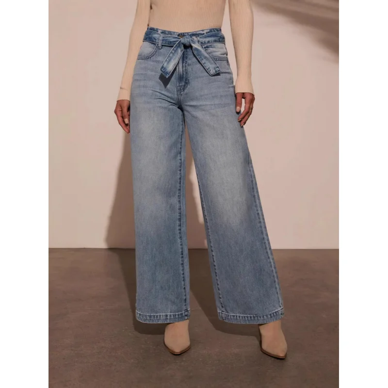Autumn High Waist Wide Leg Jeans for Women Straight Washed Strap Denim Pants Casual Trousers for plus Size Women
Autumn High Waist Wide Leg Jeans for Women Straight Washed Strap Denim Pants Casual Trousers for plus Size Women