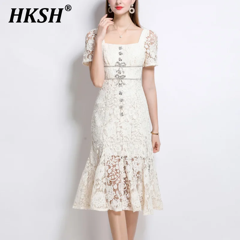 HKSH Summer New Women's Chic Fashion Elegant Temperament Lace Diamonds Square Collar Short Sleevde Slim Fit Mermaid Dress HK6336
HKSH Summer New Women's Chic Fashion Elegant Temperament Lace Diamonds Square Collar Short Sleevde Slim Fit Mermaid Dress HK6336