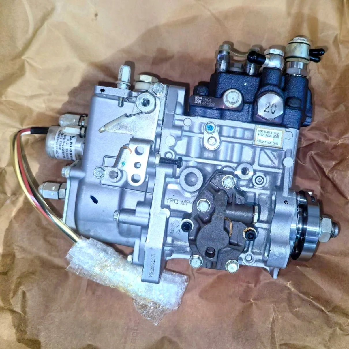 Fuel Pump 729966-51370 72996651370 X5 729932-51400 for Engine 4TNV94L 4TNV94 4TNV98
Fuel Pump 729966-51370 72996651370 X5 729932-51400 for Engine 4TNV94L 4TNV94 4TNV98