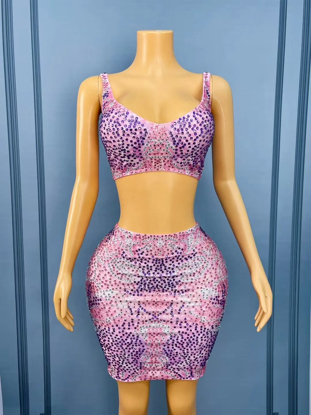 Women Luxury Summer Tiedye Beading 2 Piece Sets Bustier Top And Mini Skirt Evening Club Party Beach Outfits High Stretchable
Women Luxury Summer Tiedye Beading 2 Piece Sets Bustier Top And Mini Skirt Evening Club Party Beach Outfits High Stretchable