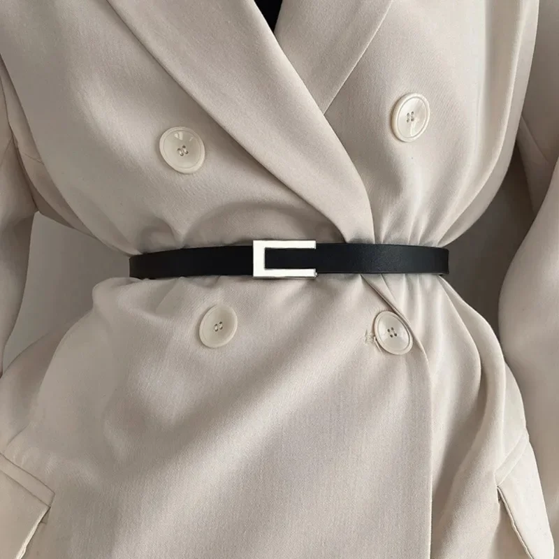 Luxury Brand Leather Women Waist Belt DesignerWomen Dress Party Cowhide Knot Belt Gold Alloy Buckle Waistband Jeans Female Gift
Luxury Brand Leather Women Waist Belt DesignerWomen Dress Party Cowhide Knot Belt Gold Alloy Buckle Waistband Jeans Female Gift