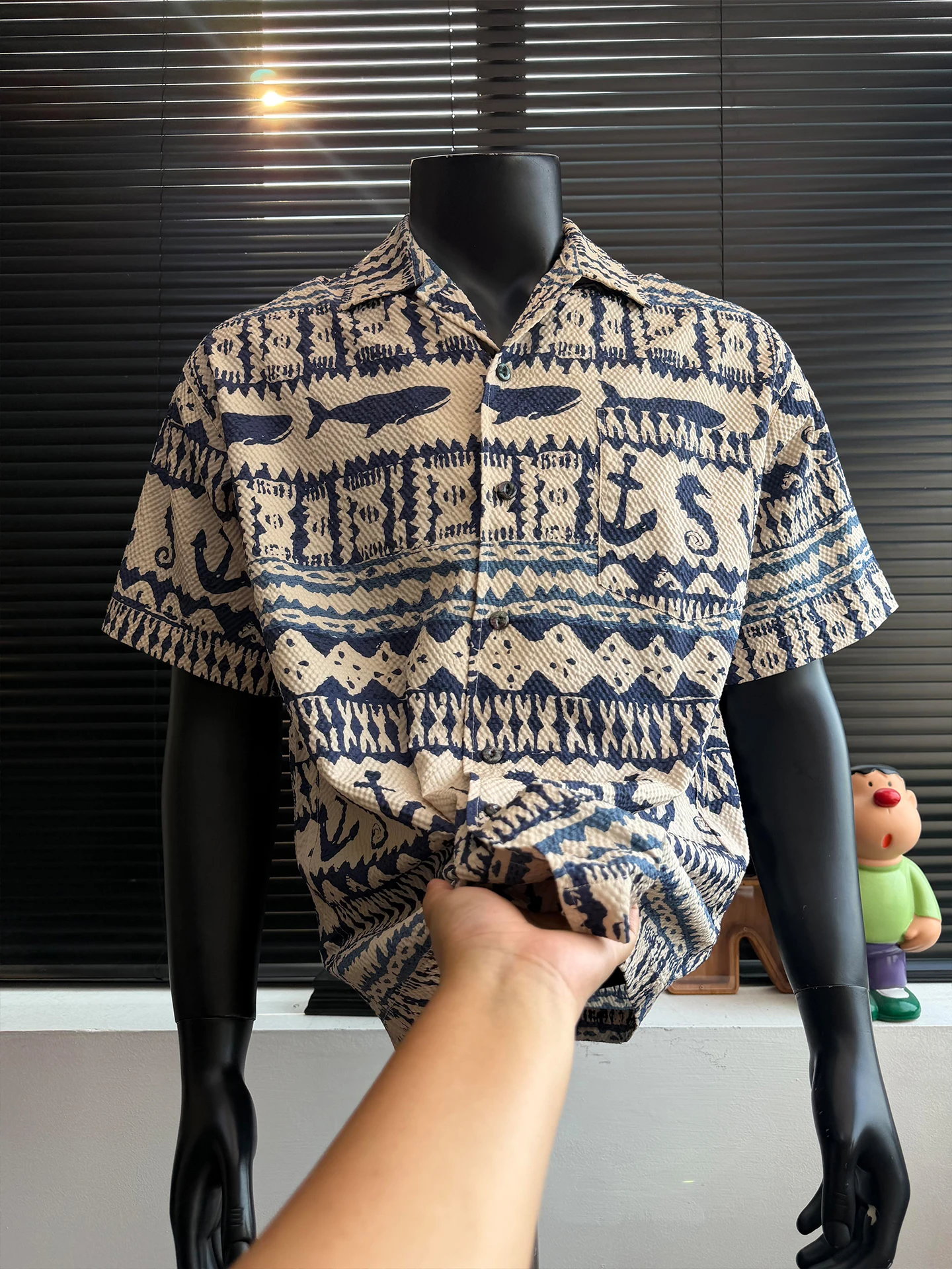 Hawaiian Vacation Style Half Sleeve Shirt Men's Short Sleeve Summer Cuban Collar Retro Beach Shirt Soft Comfortable Loose Fit
Hawaiian Vacation Style Half Sleeve Shirt Men's Short Sleeve Summer Cuban Collar Retro Beach Shirt Soft Comfortable Loose Fit