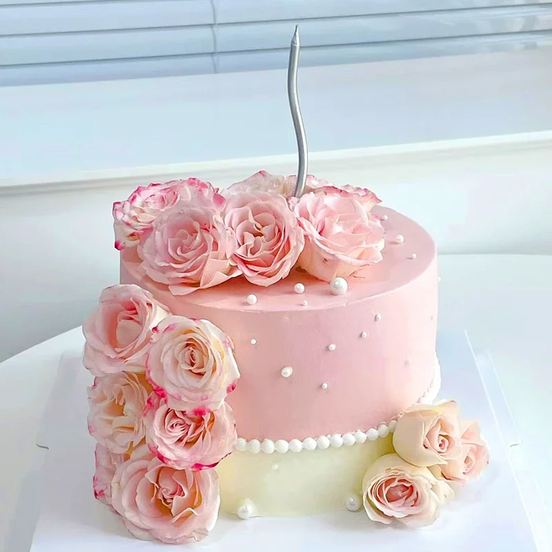 Pink Artificial Rose Flower Cake Decoration Mold, Simulated Birthday Cake Model, Showcase Photography Props in Window Stores
Pink Artificial Rose Flower Cake Decoration Mold, Simulated Birthday Cake Model, Showcase Photography Props in Window Stores
