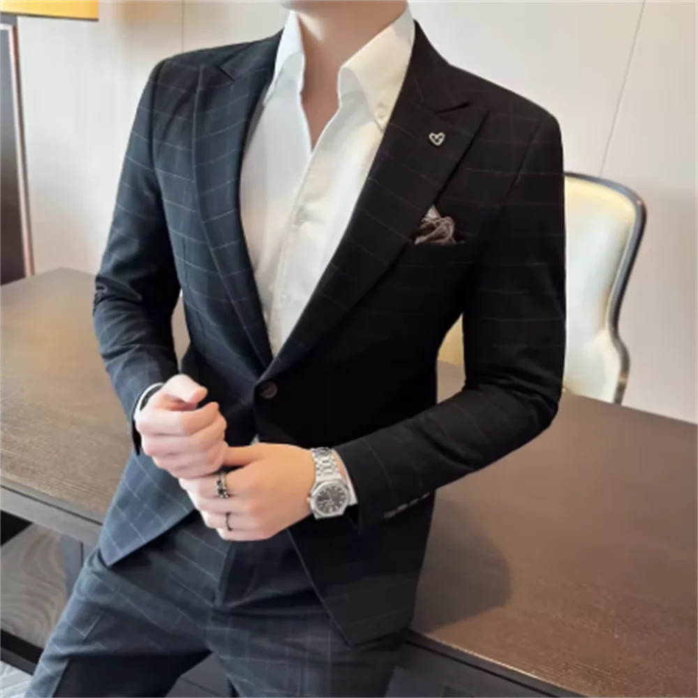High-quality fashionable stylish and casual autumn men's checked suit two-piece set slimming British casual suit set
High-quality fashionable stylish and casual autumn men's checked suit two-piece set slimming British casual suit set