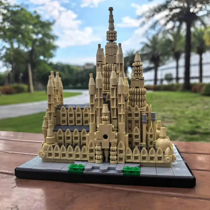 European Classic Sagrada Church Building Blocks Barcelona Landmark Gothic Architecture Bricks DIY Construction Toy Xmas Gift
European Classic Sagrada Church Building Blocks Barcelona Landmark Gothic Architecture Bricks DIY Construction Toy Xmas Gift