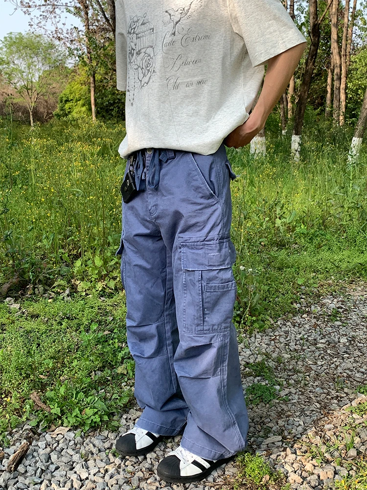 Vintage American Cleanfit Straight Leg Pants Men's Casual Jeans with Multiple Pockets Weathered Look mid Waist Zipper Fly
Vintage American Cleanfit Straight Leg Pants Men's Casual Jeans with Multiple Pockets Weathered Look mid Waist Zipper Fly