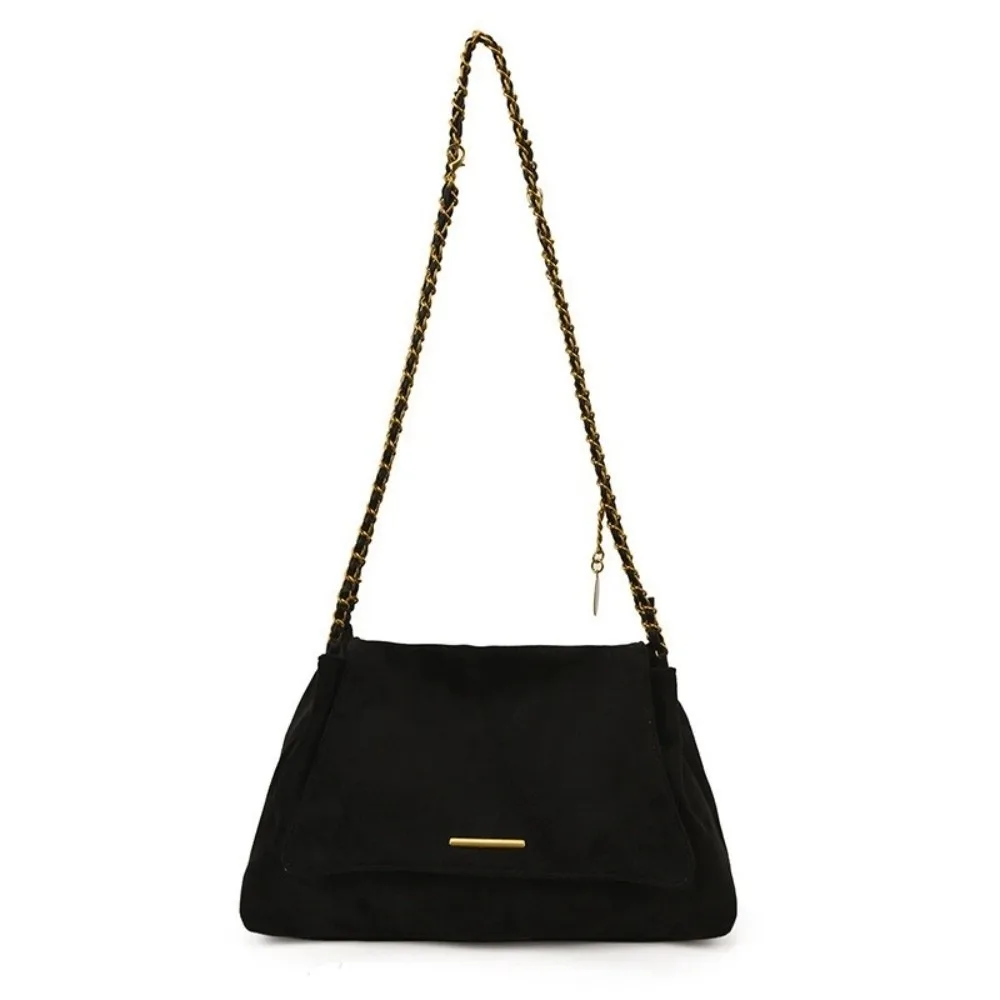 Suede One Shoulder Tote Bag Casual Large Capacity Meralad Style Crossbody Bag Solid Buckle Elegant Underarm Bag Travel
Suede One Shoulder Tote Bag Casual Large Capacity Meralad Style Crossbody Bag Solid Buckle Elegant Underarm Bag Travel