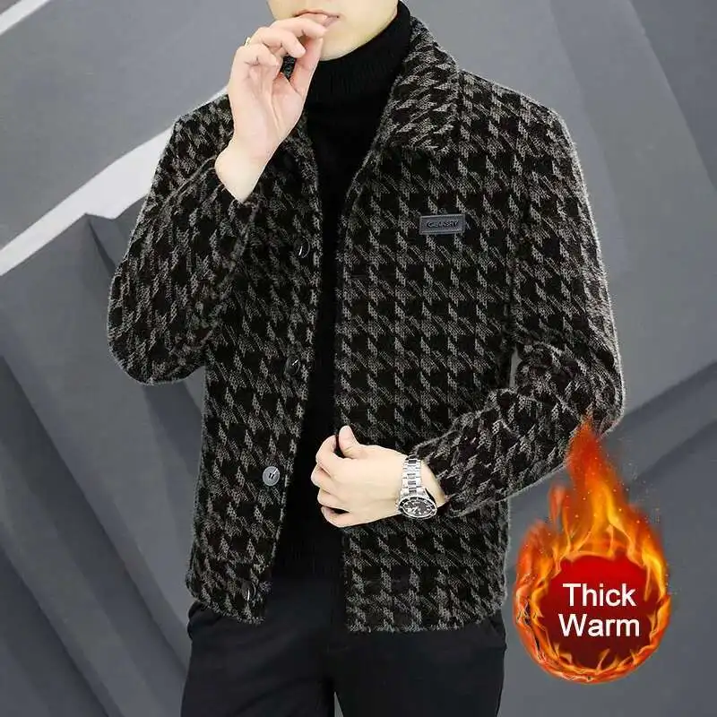 Top Quality Ropa De Hombre Winter Men Wool Trench Coat Steetwear Lapel Plaid Print Jacket Contrasting Colors Lattice Jacket
Top Quality Ropa De Hombre Winter Men Wool Trench Coat Steetwear Lapel Plaid Print Jacket Contrasting Colors Lattice Jacket