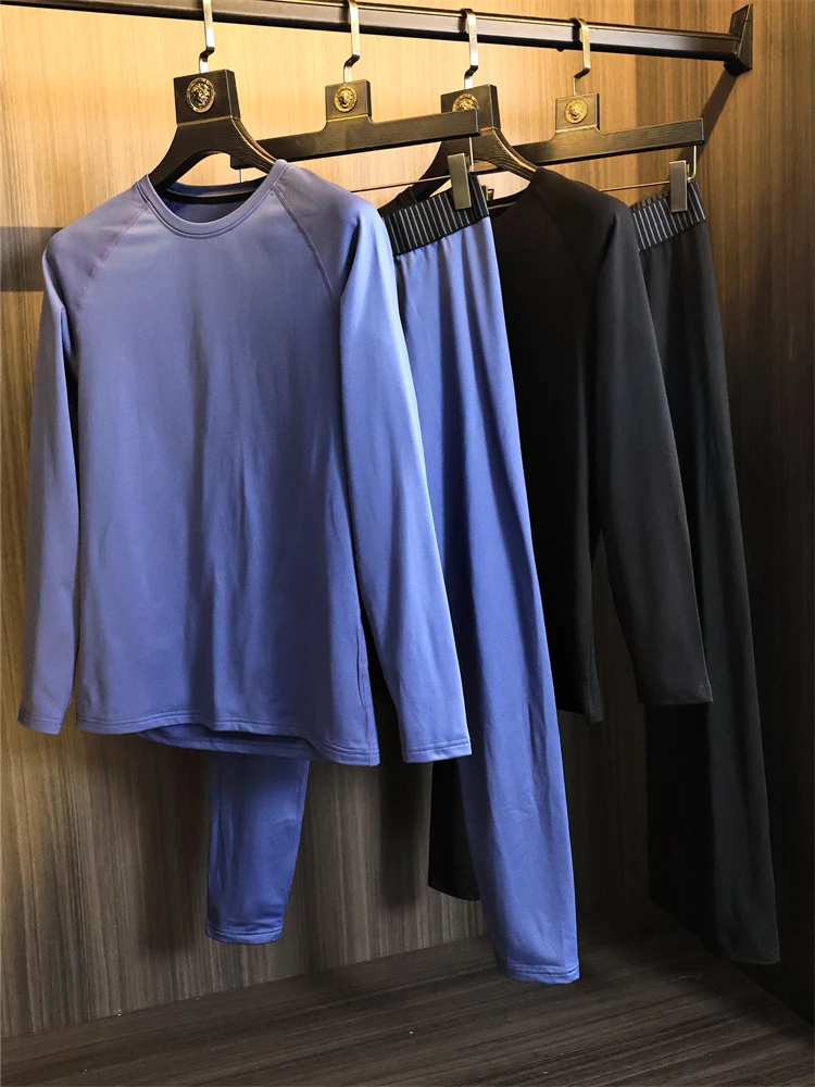 Soft Skin-Friendly Men's Warmth Set Fleece Lined Home Clothes Thickened Autumn Winter Pure Color Comfortable Home Suit
Soft Skin-Friendly Men's Warmth Set Fleece Lined Home Clothes Thickened Autumn Winter Pure Color Comfortable Home Suit