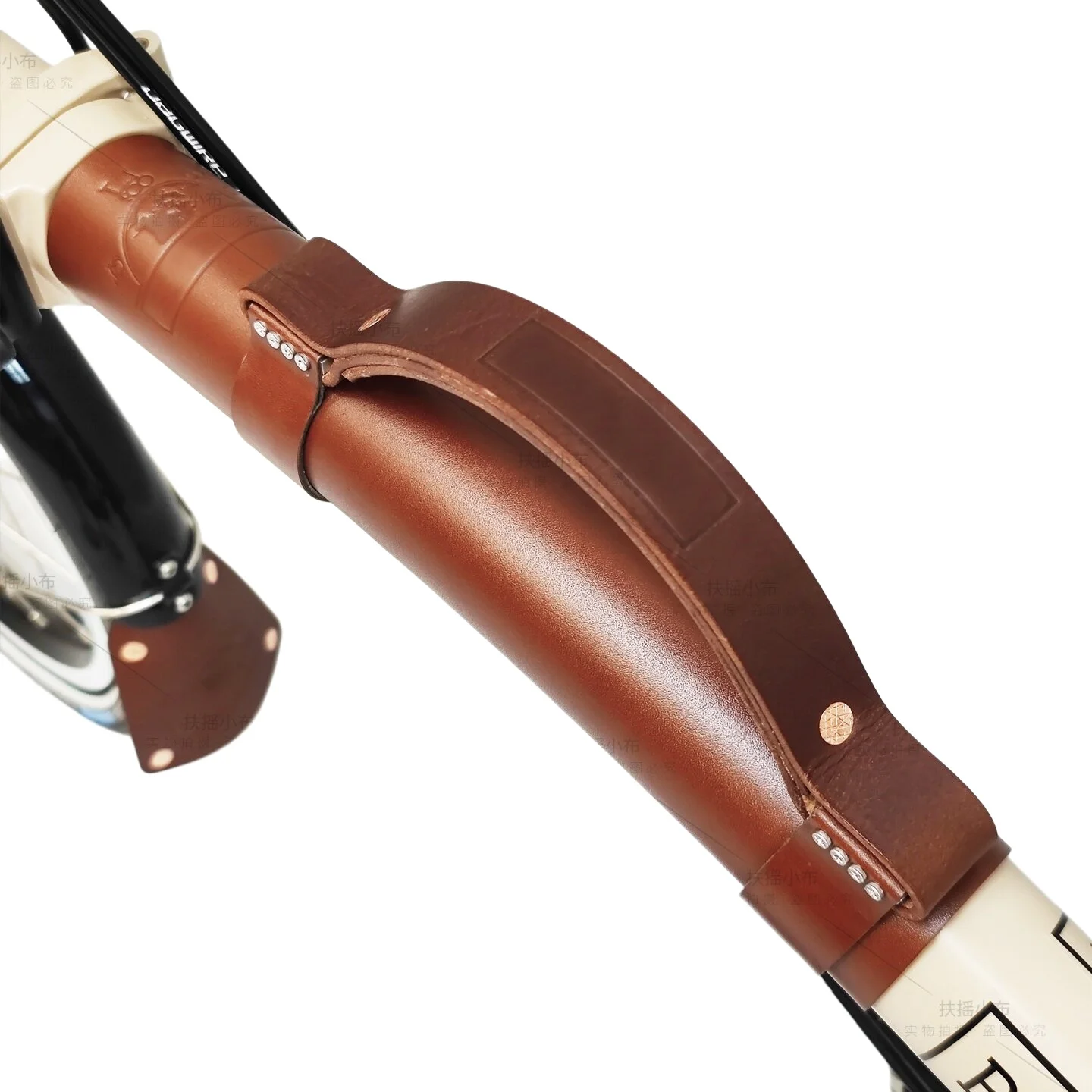 Bicycle Carry Strap Accessories for Brompton A/C/G/P Line Folding Bike Frame Carry Handle
Bicycle Carry Strap Accessories for Brompton A/C/G/P Line Folding Bike Frame Carry Handle