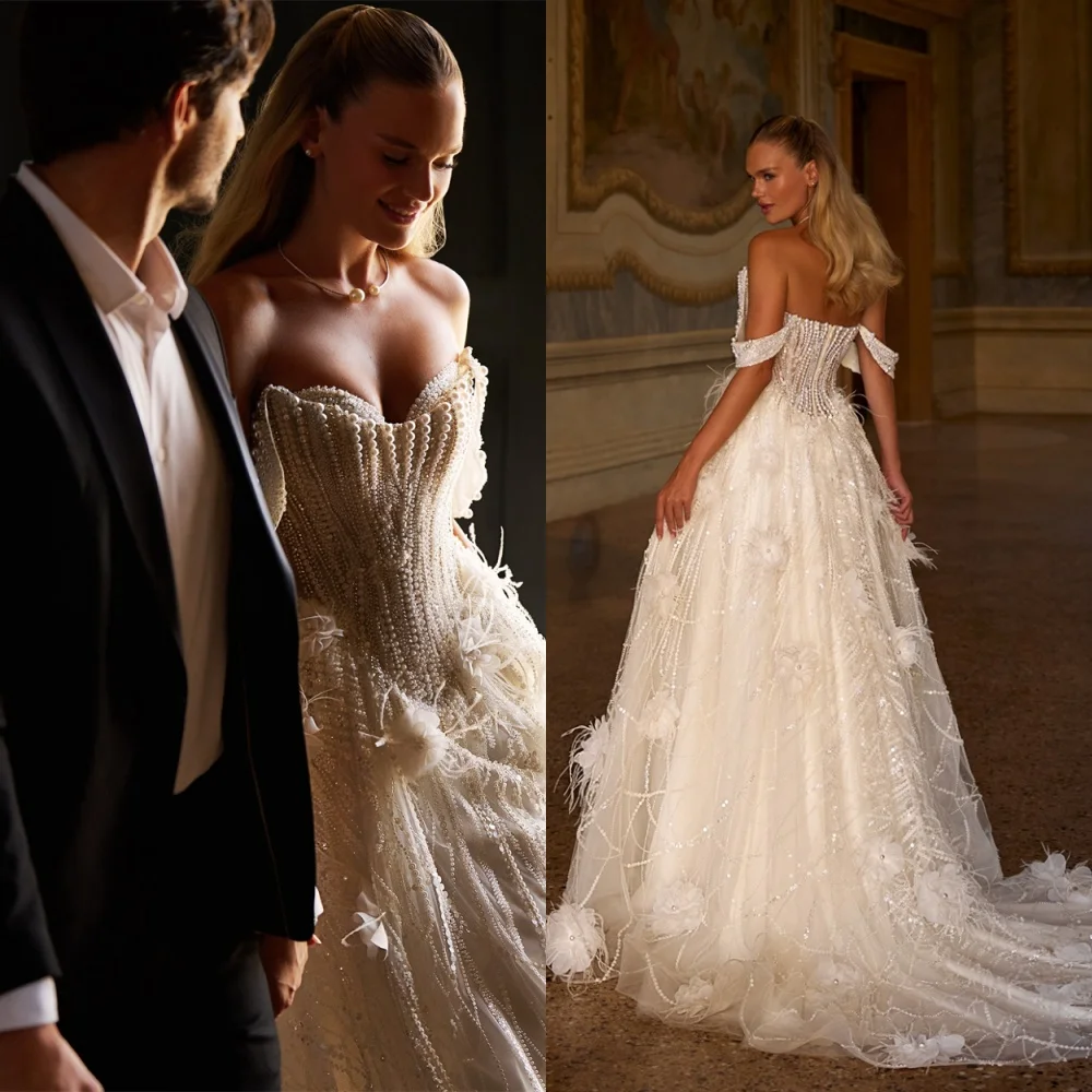 Customized Exquisite White Organza Wedding Dress Temperament Strapless Vestido De Novia Delicate Zipper Back Robe de mariée 
Customized Exquisite White Organza Wedding Dress Temperament Strapless Vestido De Novia Delicate Zipper Back Robe de mariée