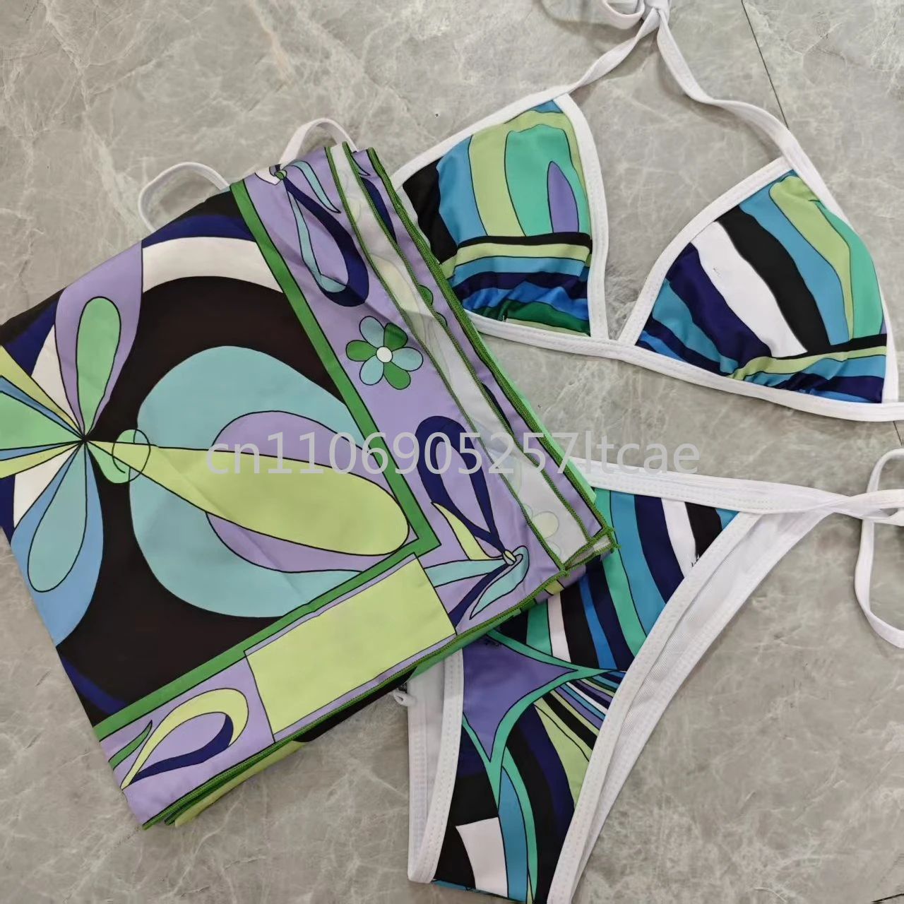 Classic Brand Women's Green Scarf Bikini Sets Letter Signature Logo Designer Brand Lady Headband Bikini Sets
Classic Brand Women's Green Scarf Bikini Sets Letter Signature Logo Designer Brand Lady Headband Bikini Sets