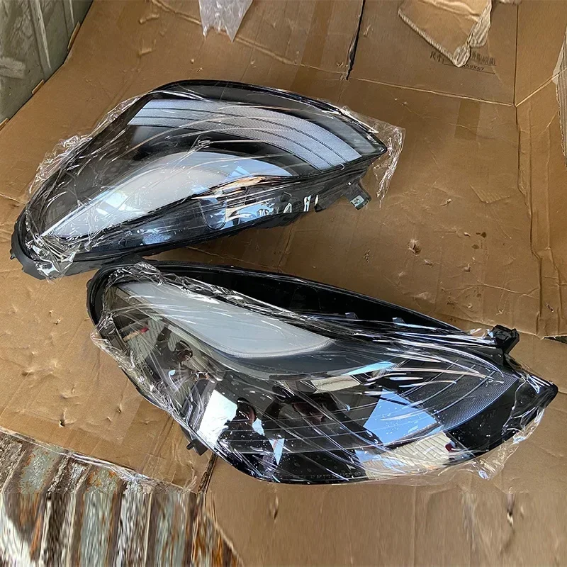 Tesla Model 3 OEM Genuine Front LED Headlight Assembly Car Headlamp Spare Parts 1077372 1077371 1514952 1514953
Tesla Model 3 OEM Genuine Front LED Headlight Assembly Car Headlamp Spare Parts 1077372 1077371 1514952 1514953