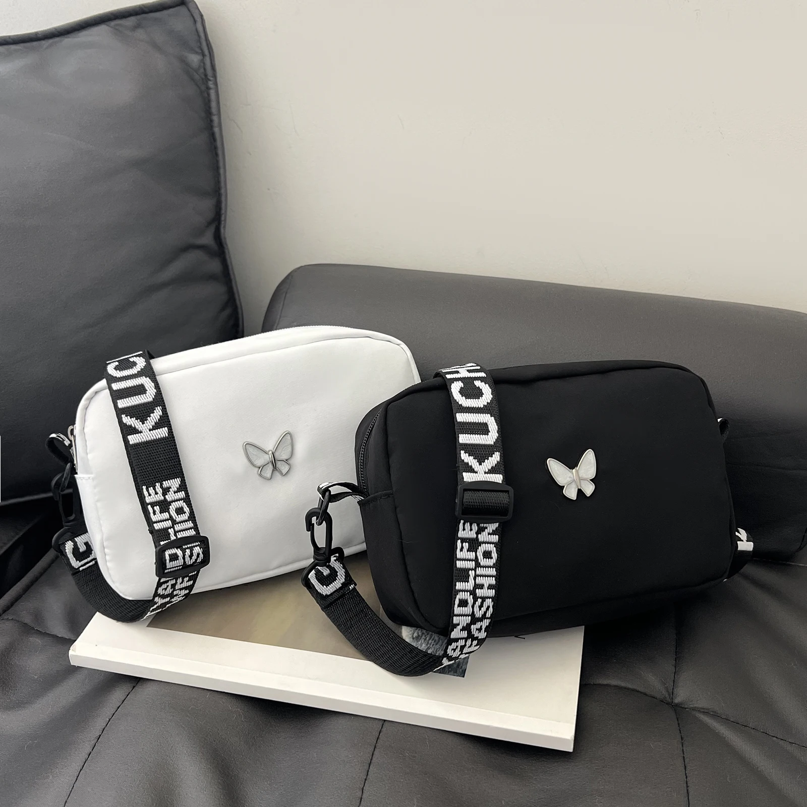 Изящная женская сумка через плечо с принтом и ремешком, шикарная повседневная стильная легкая универсальная повседневная модная сумка через плечо
Изящная женская сумка через плечо с принтом и ремешком, шикарная повседневная стильная легкая универсальная повседневная модная сумка через плечо