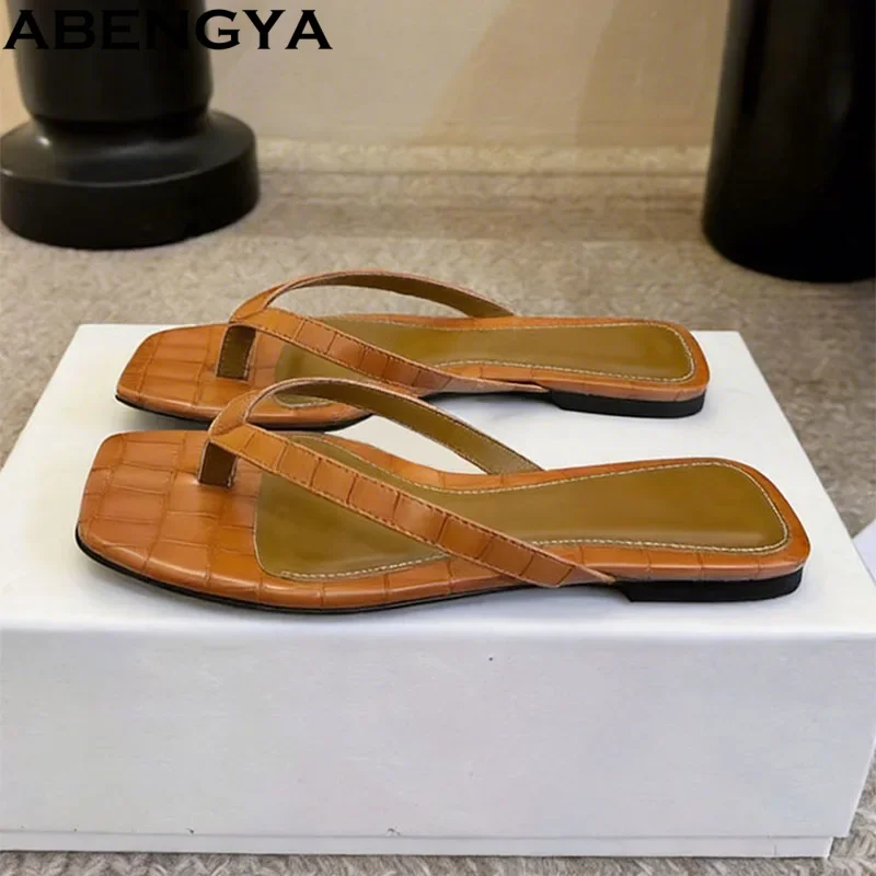New Summer FlipFlops Flat Slippers For Women Black Leather Slides Square Toe Casual Flat Holiday Shoes Women Slippers
New Summer FlipFlops Flat Slippers For Women Black Leather Slides Square Toe Casual Flat Holiday Shoes Women Slippers