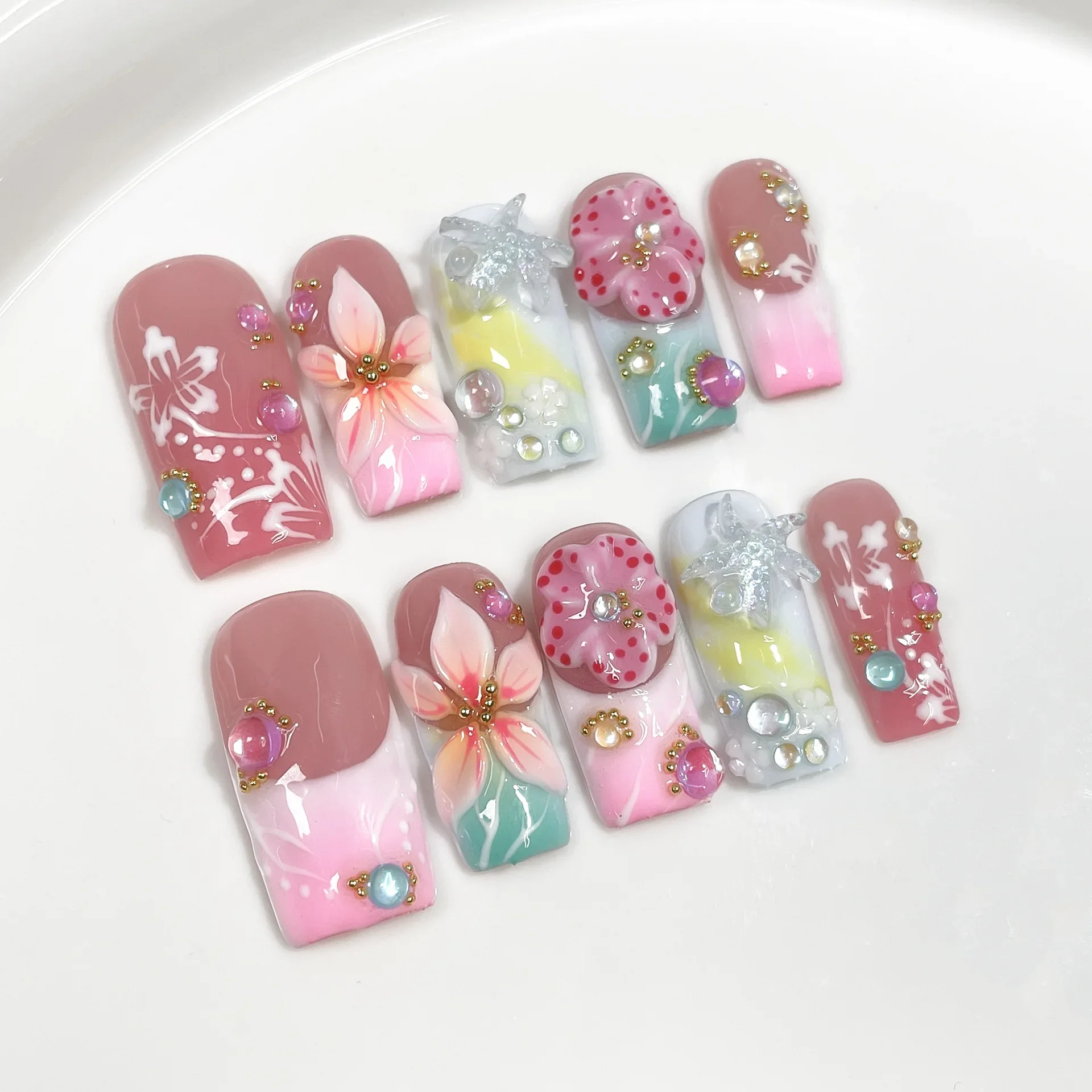 10Pcs Handmade Coffin Press On Nails, French Gradient 3D Flower & Starfish False Nails
10Pcs Handmade Coffin Press On Nails, French Gradient 3D Flower & Starfish False Nails