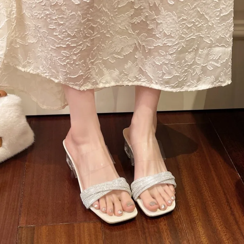 2026 Fashion Style High-heeled Shoes Summer Chunky Heels Square Toe Women Vacation Elegant Slippers
2026 Fashion Style High-heeled Shoes Summer Chunky Heels Square Toe Women Vacation Elegant Slippers