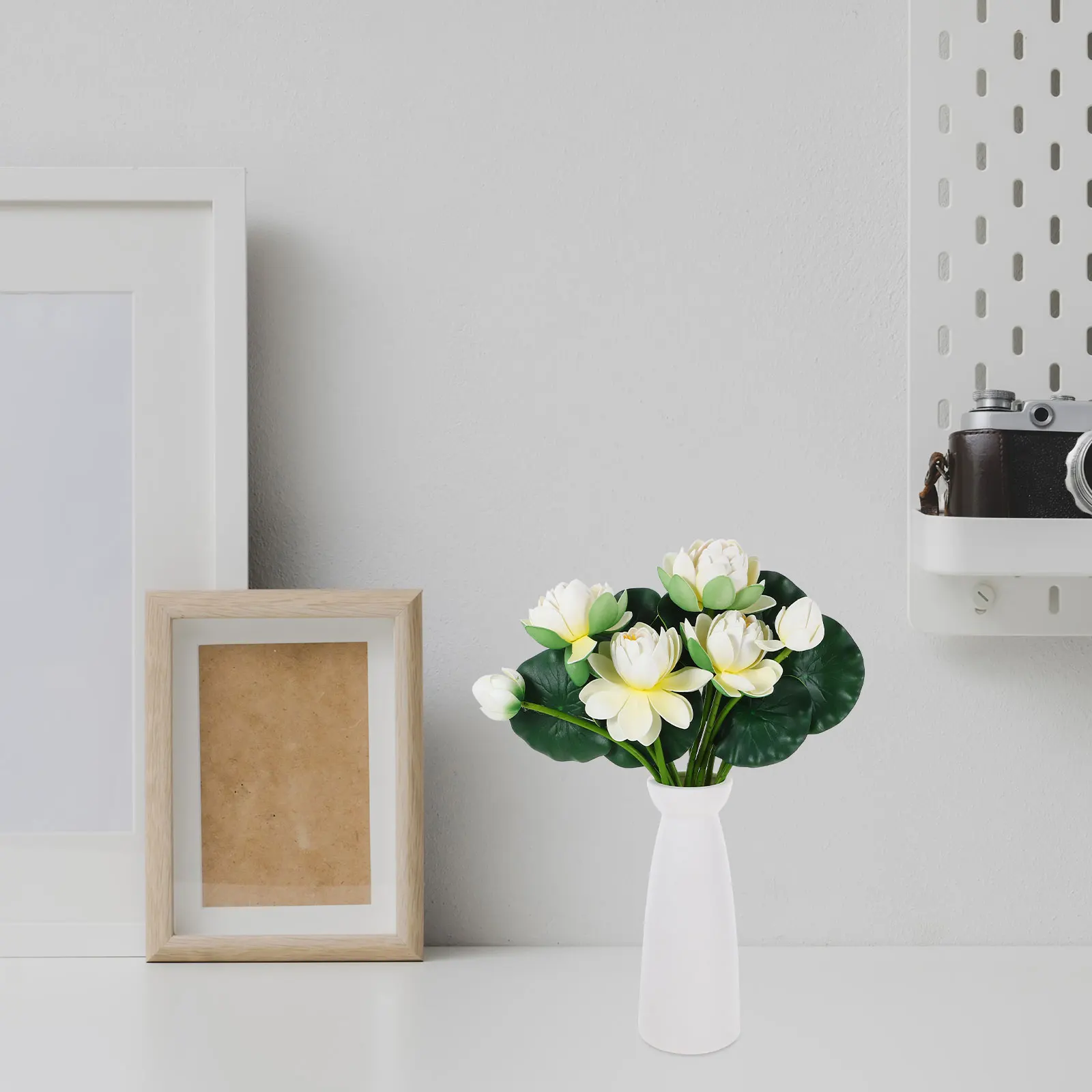 2Pcs Lifelike Artificial Lotus Eva Material for Home Office Wedding Tabletop Decoration Photo Props Artificial Flower Adornments
2Pcs Lifelike Artificial Lotus Eva Material for Home Office Wedding Tabletop Decoration Photo Props Artificial Flower Adornments